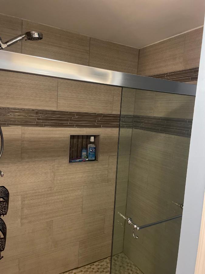 Cute 2-Brm Walkout Apt With Pool Table And Theater Διαμέρισμα Λέξινγκτον Εξωτερικό φωτογραφία